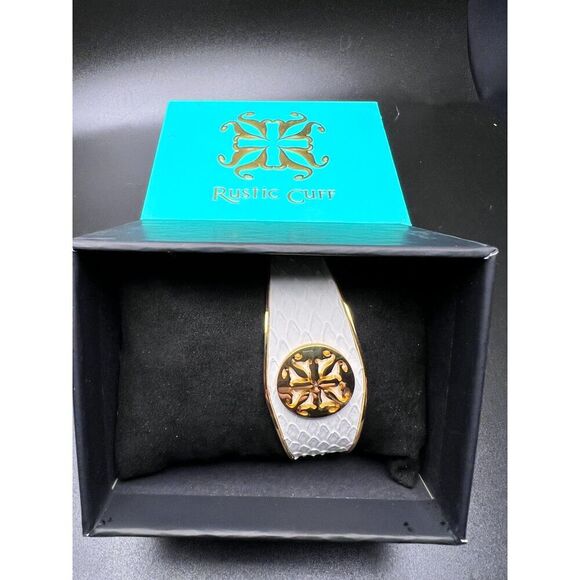 Rustic Cuff Snake Cuff - Picture 6 of 8